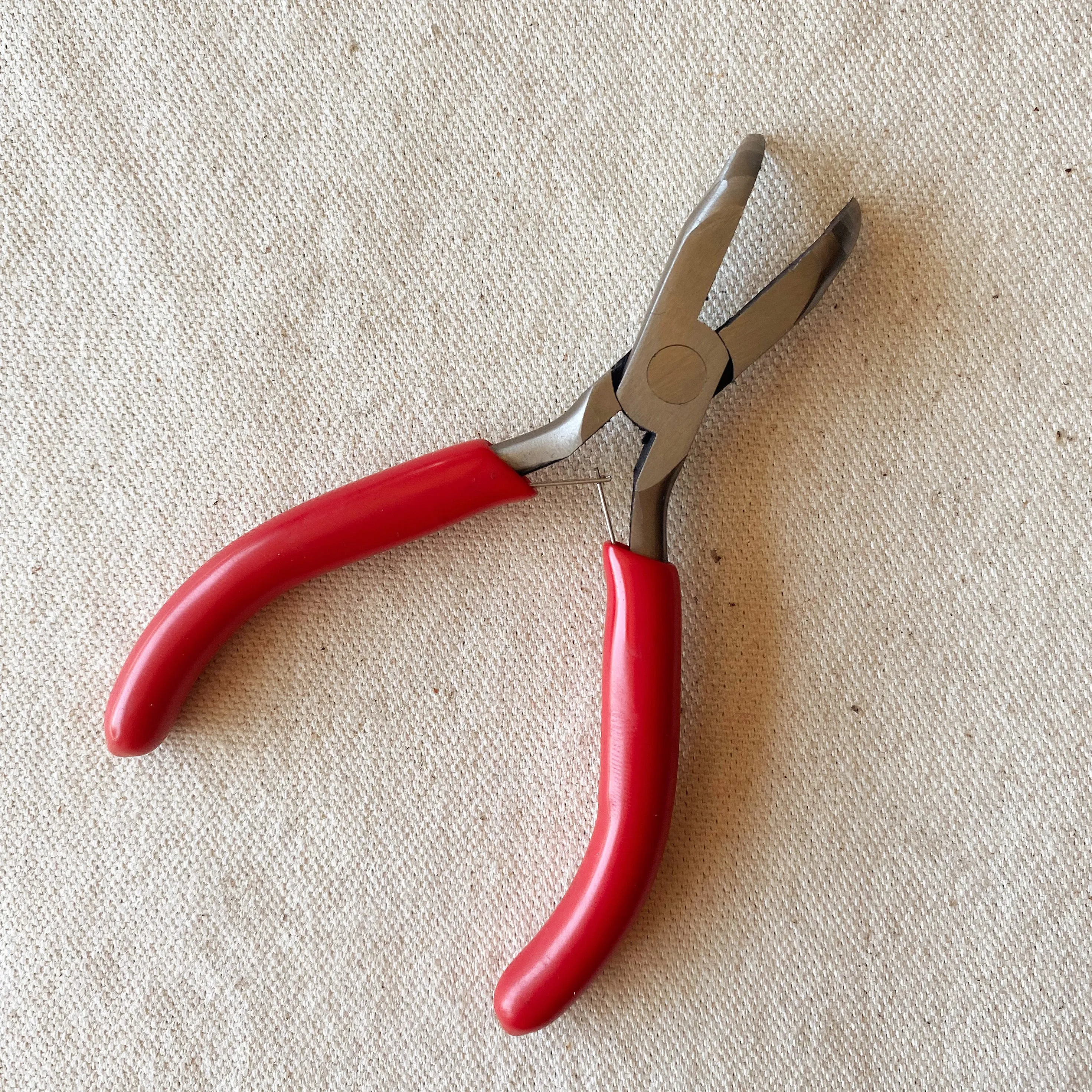 Bent Nose Plier