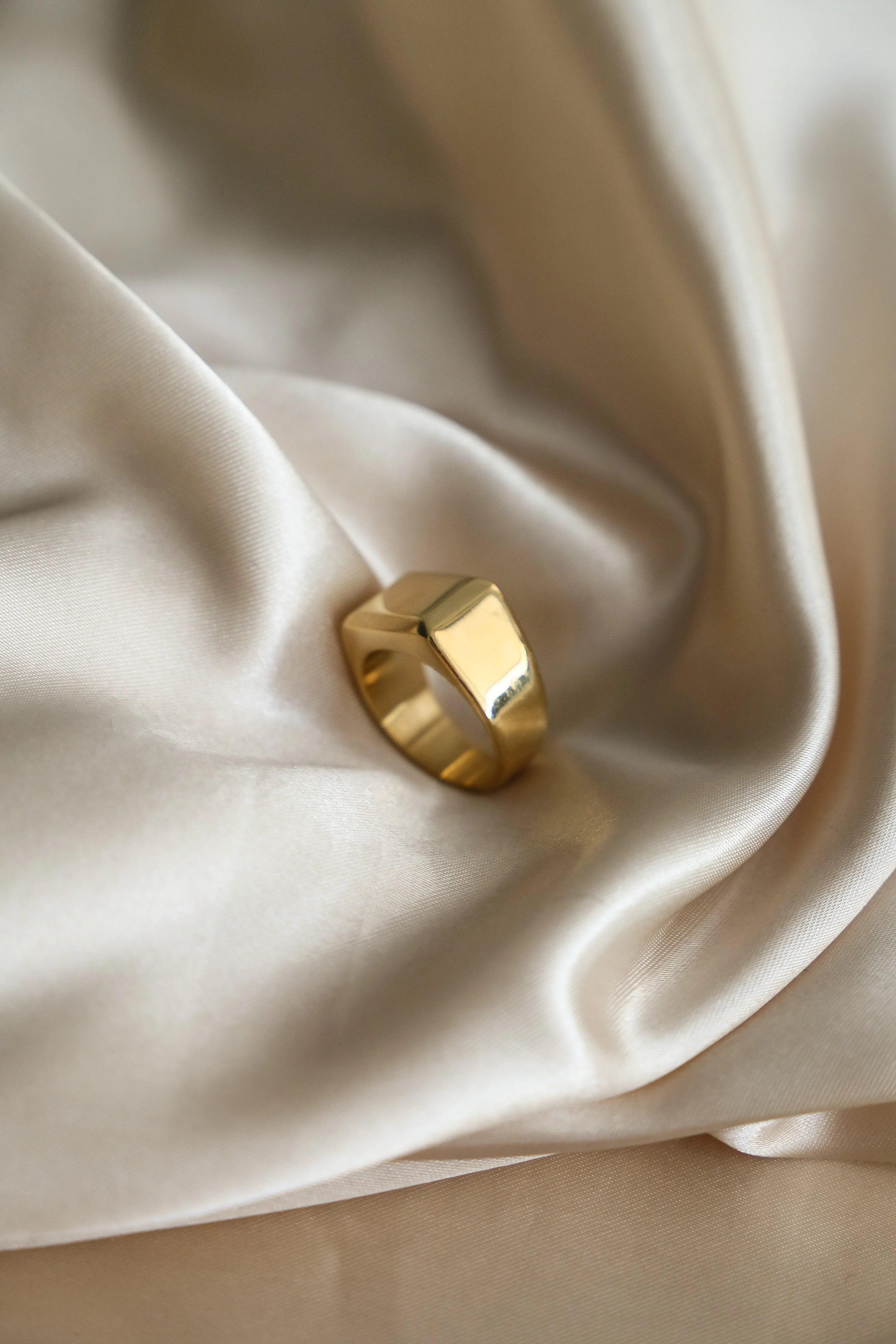 Jacques Signet Ring