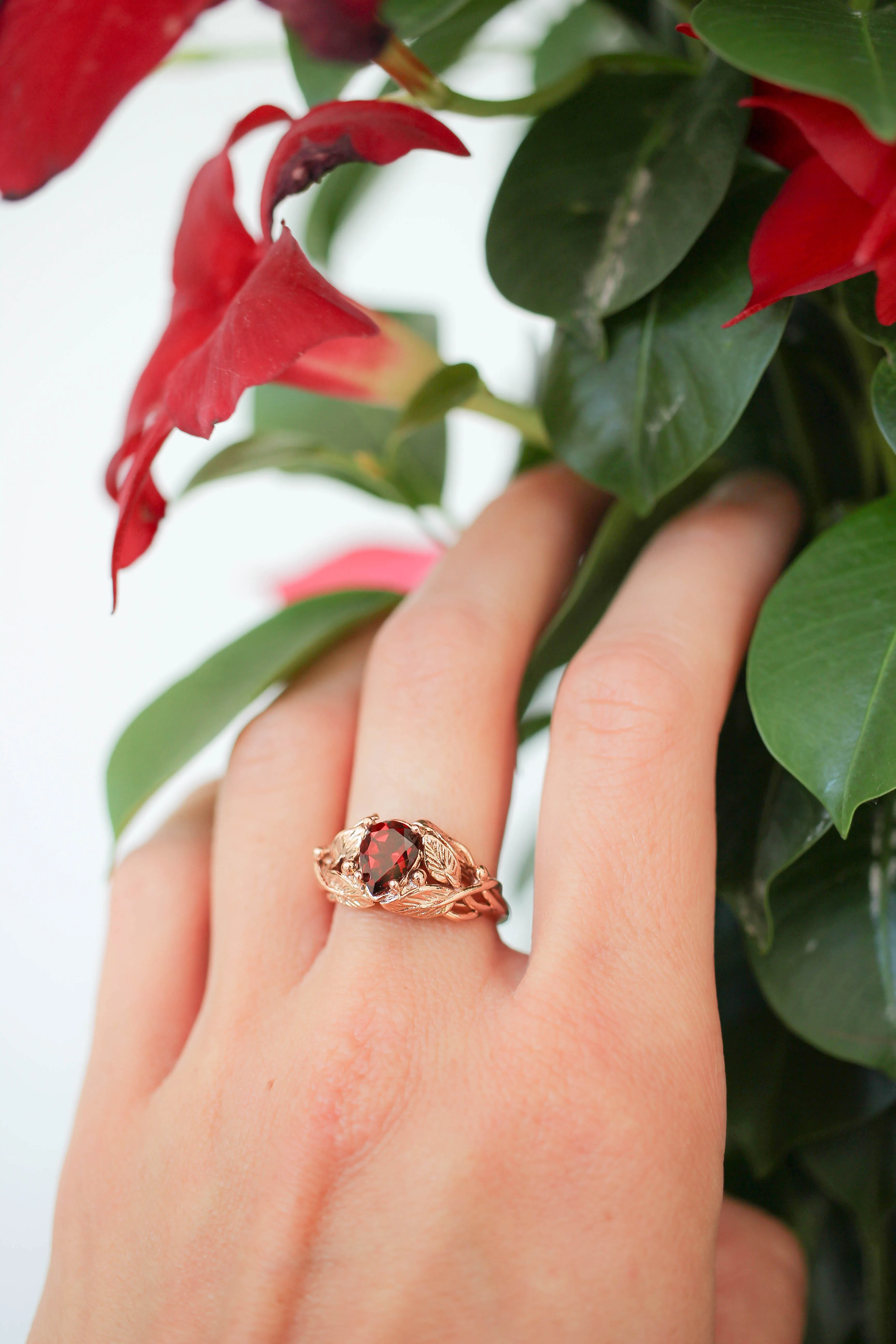 Red garnet engagement ring, leaves ring / Viola