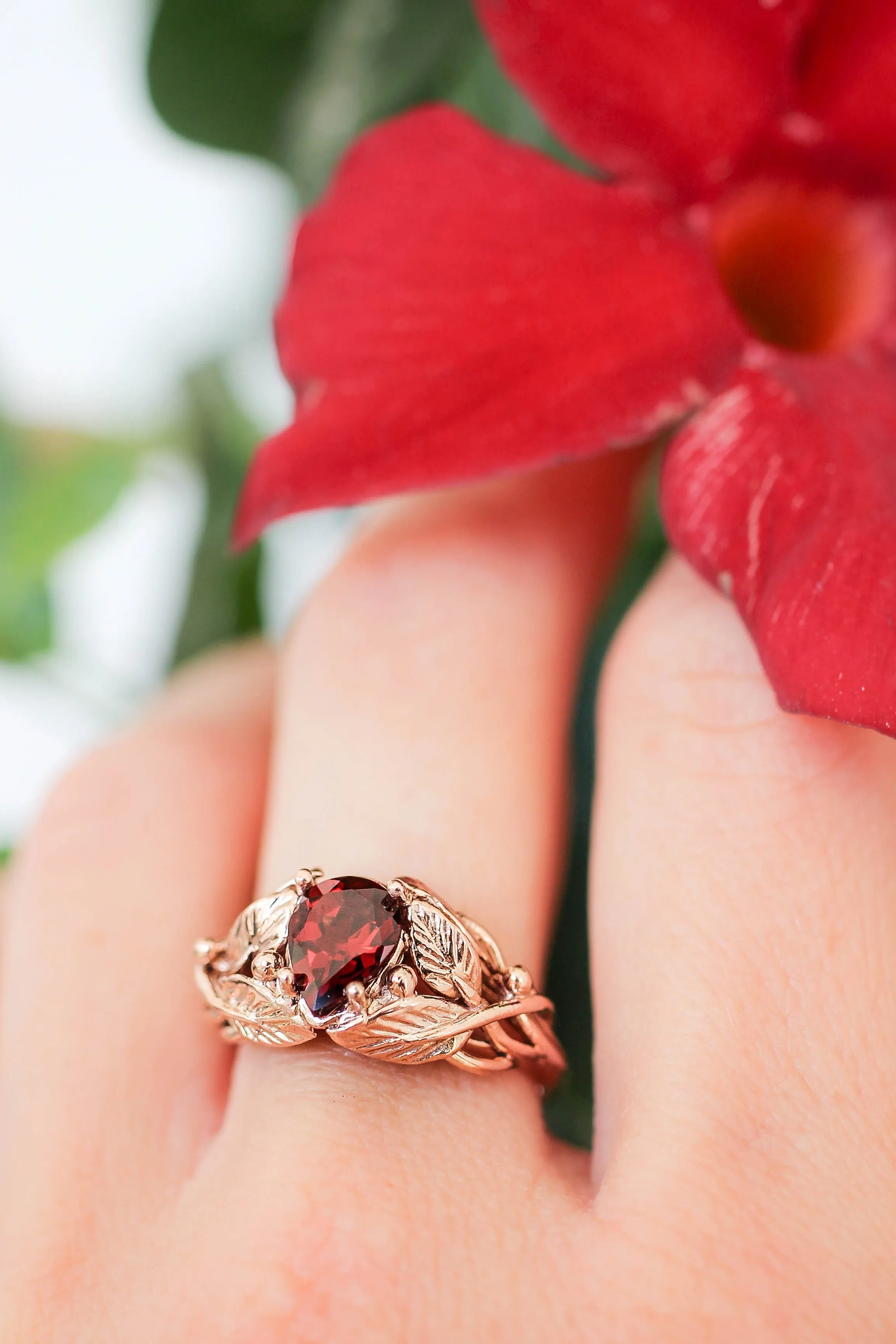 Red garnet engagement ring, leaves ring / Viola