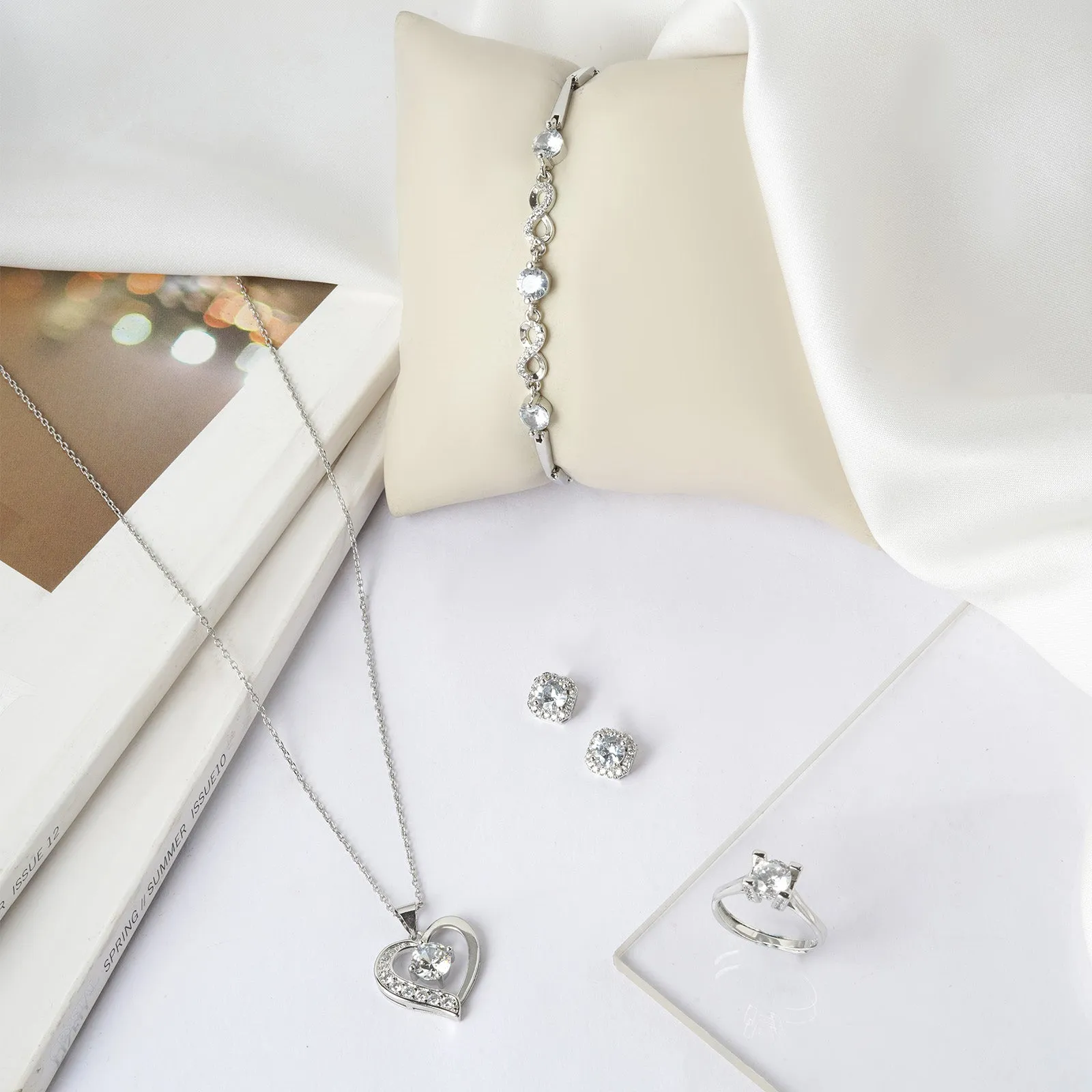 Silver Glitz Jewelry Set