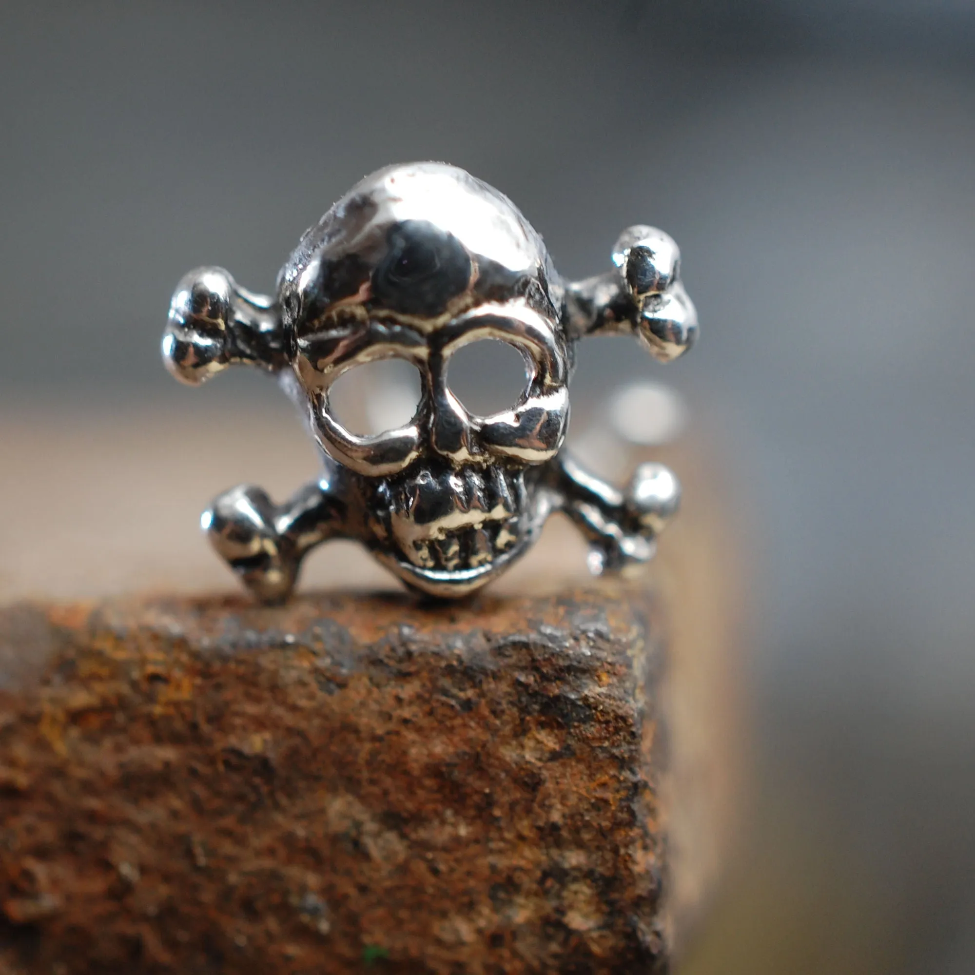 Skull Pirate Nose Stud