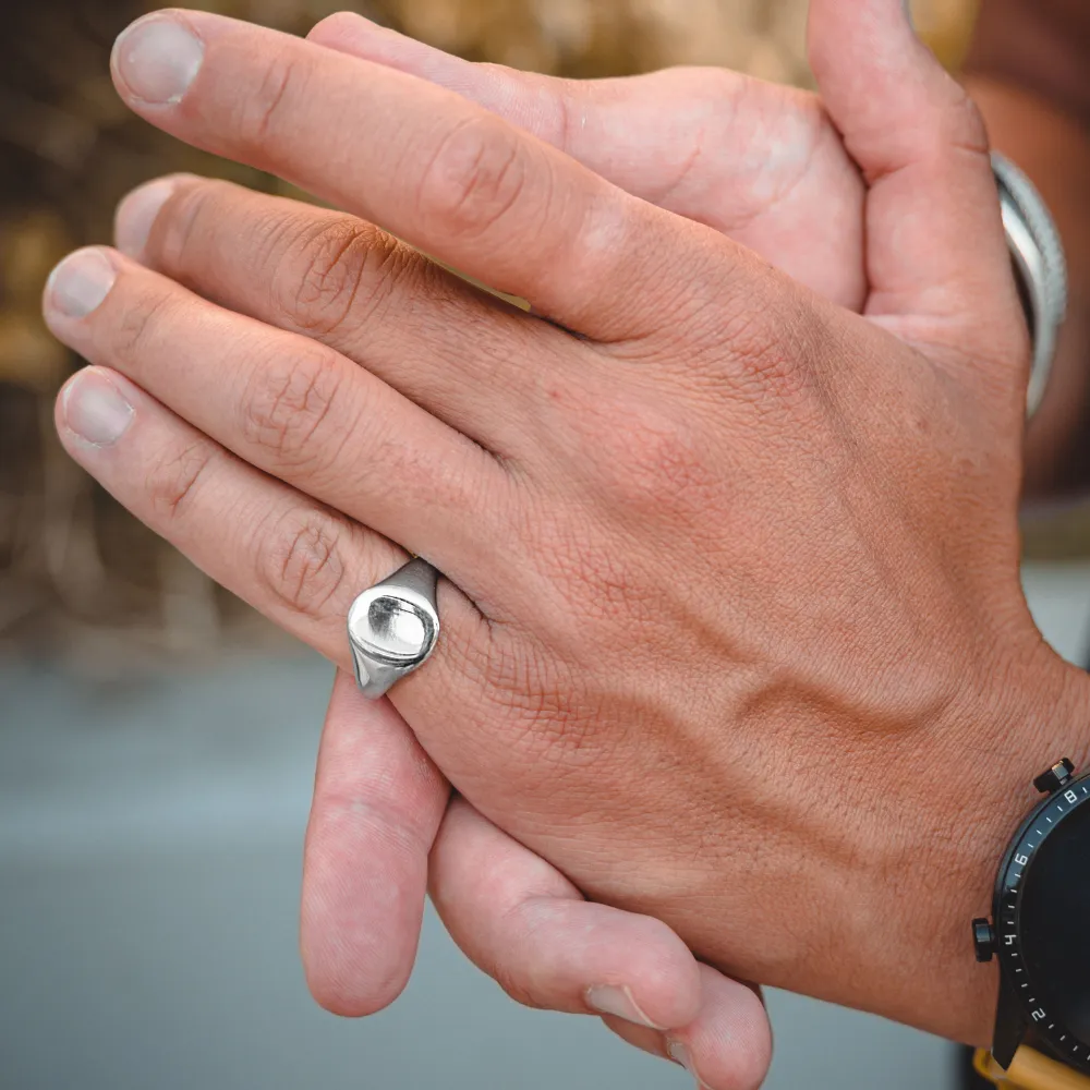 Smooth Signet Ring - Silver