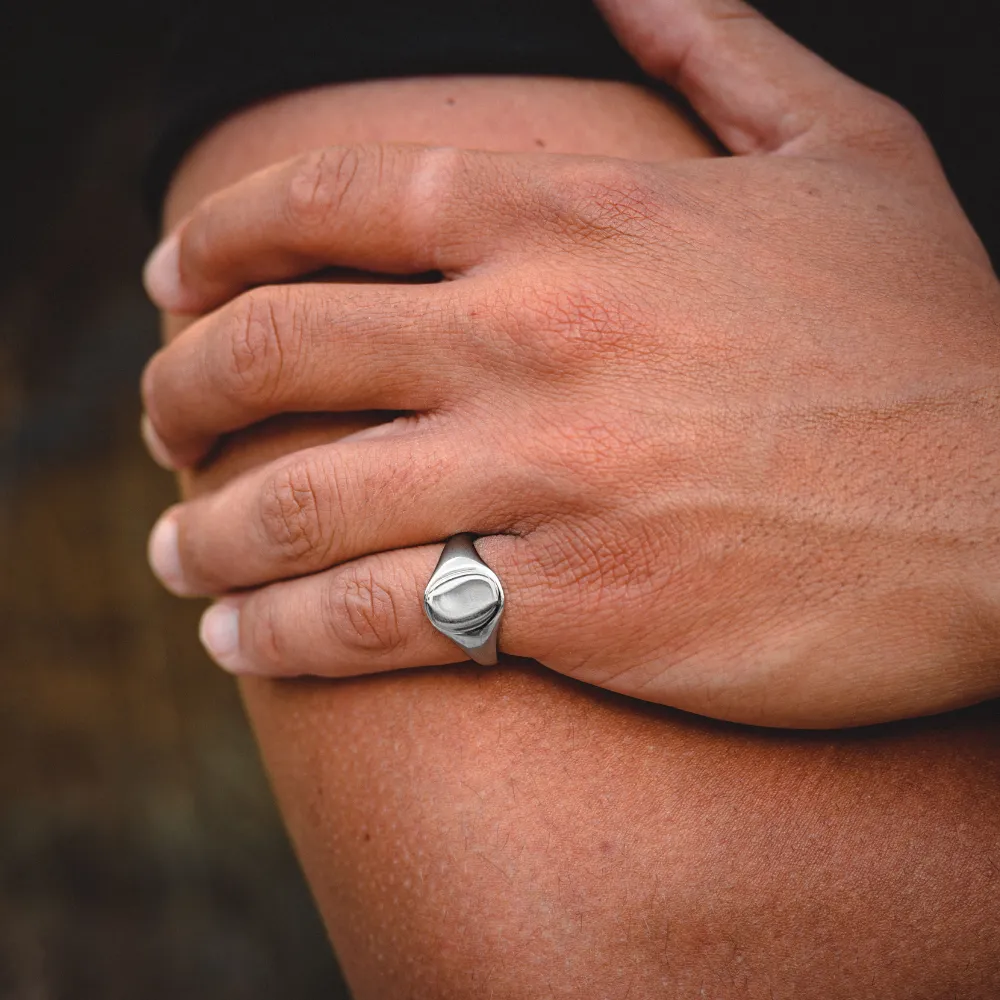 Smooth Signet Ring - Silver