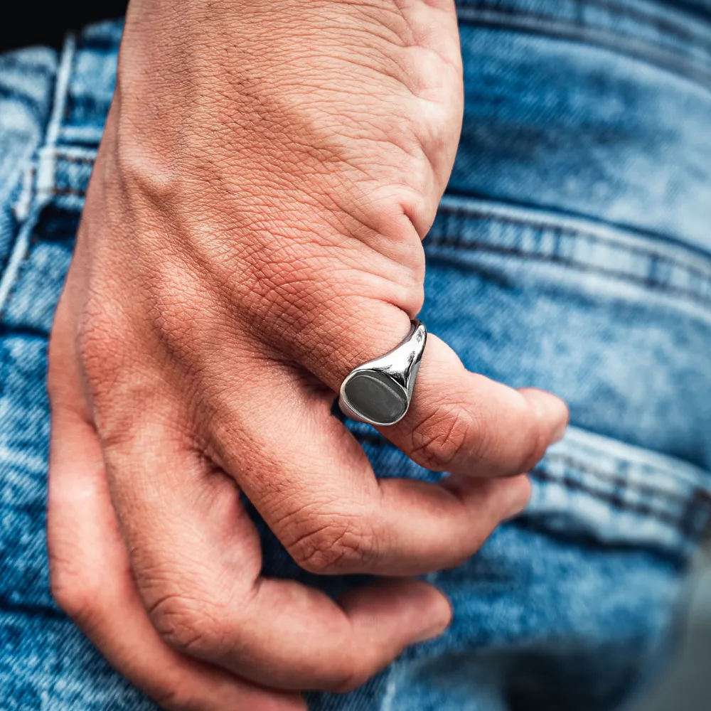 Smooth Signet Ring - Silver