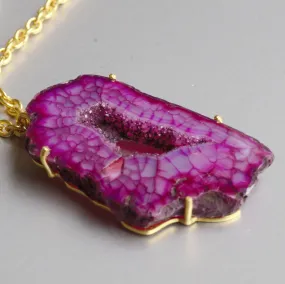 Tavia Fushia Necklace