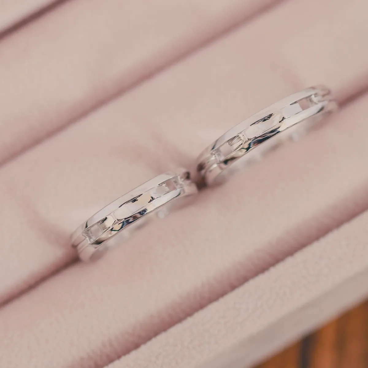 Unique Couple Wedding Ring Set - WM49