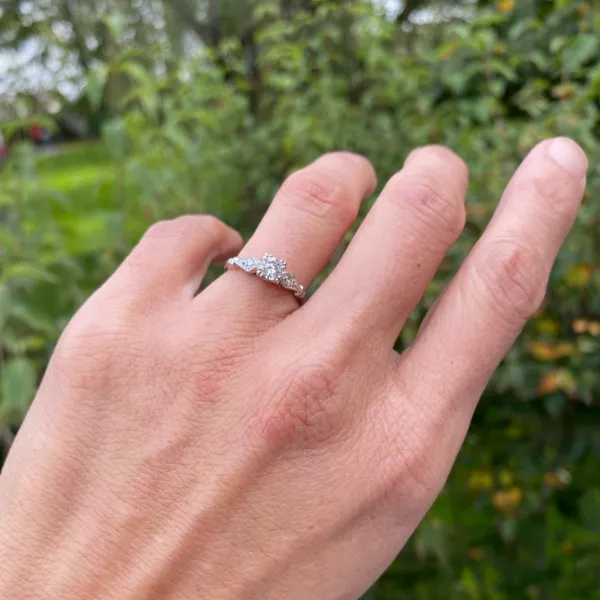 Vintage Engagement Ring, RBC 0.35ct