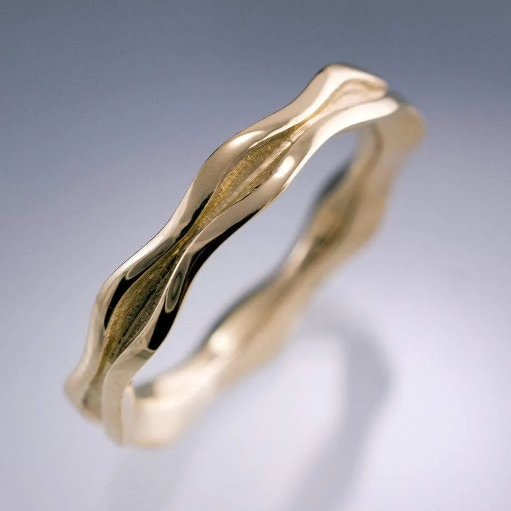 Wave Narrow Wedding Ring in Yellow or Rose Gold