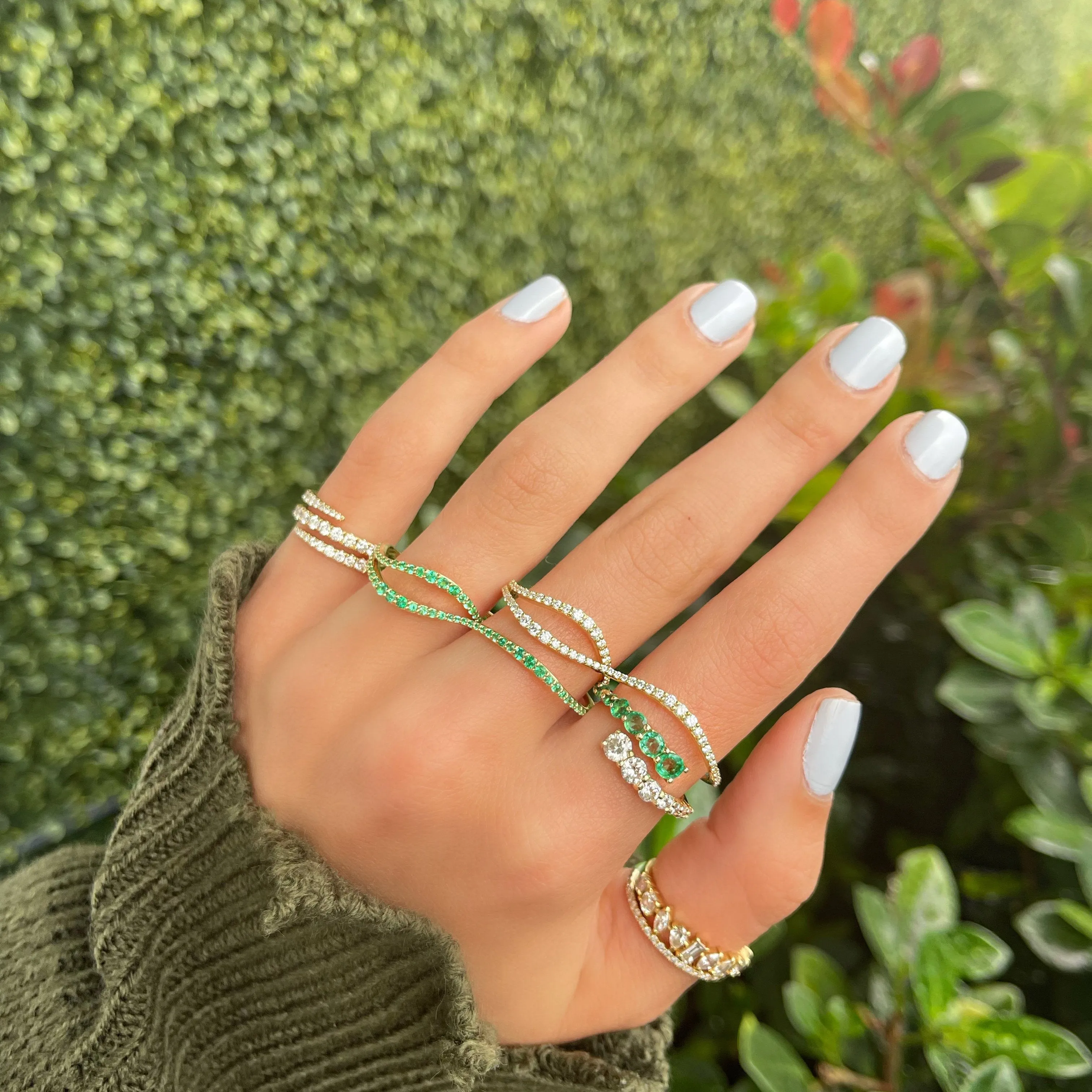 Wavy Two-Finger Gemstone Ring