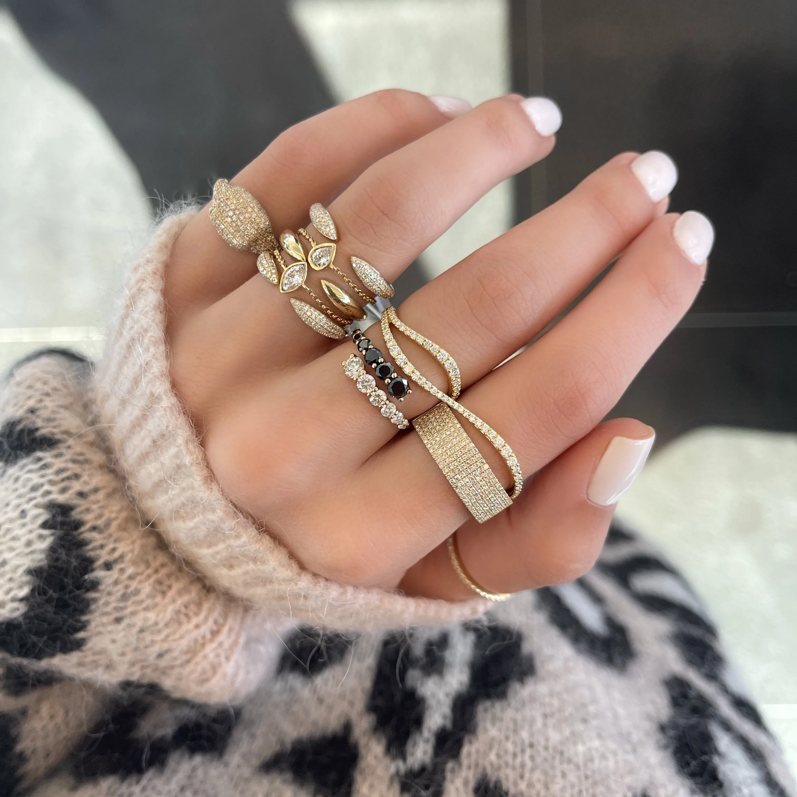 Wavy Two Finger Ring